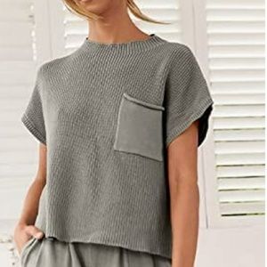 NWOT Ugerlov knit pullover short sleeve Crochet Sweater Size M LIGHT Gray Color